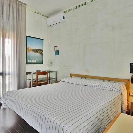 Hotel Antonella Каорле Экстерьер фото