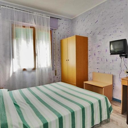 Hotel Antonella Каорле Экстерьер фото