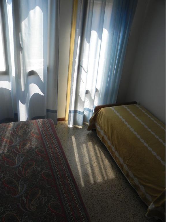 Hotel Antonella Каорле Номер фото