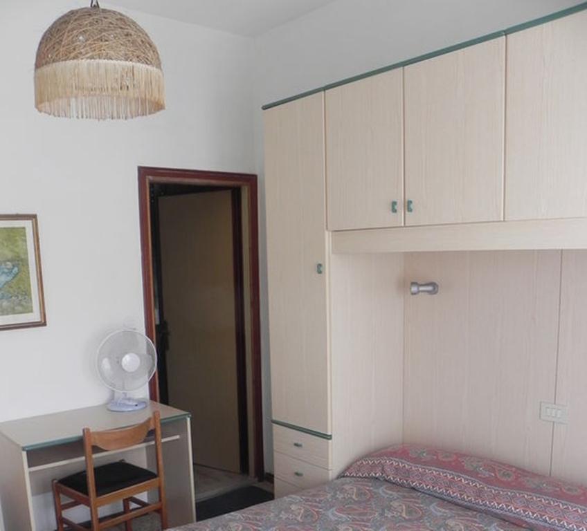 Hotel Antonella Каорле Номер фото