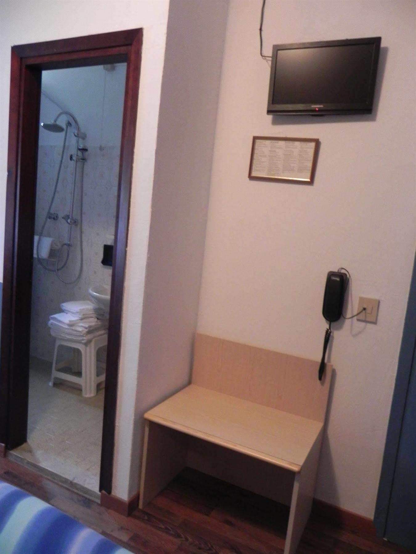 Hotel Antonella Каорле Экстерьер фото